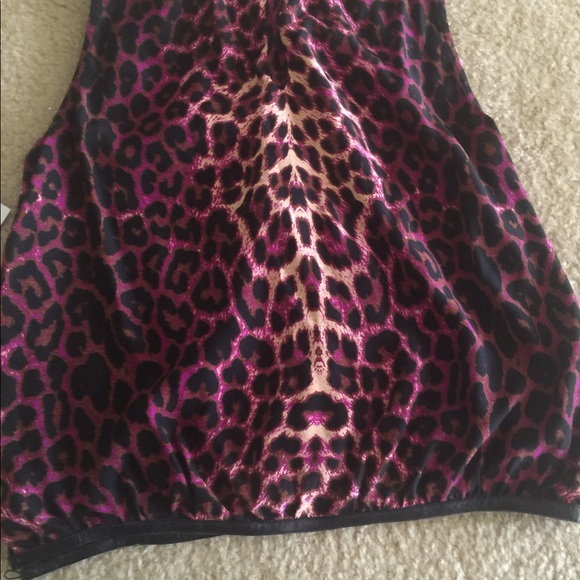 Alice & Trixie Leopard Print Top - Picture 4 of 6